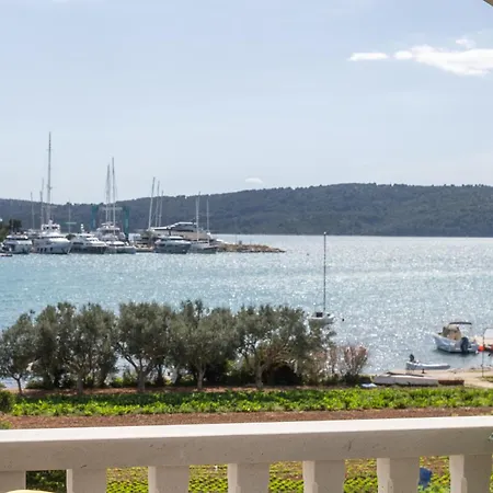 Appartamento By The Sea Seget Donji, - 23134 *